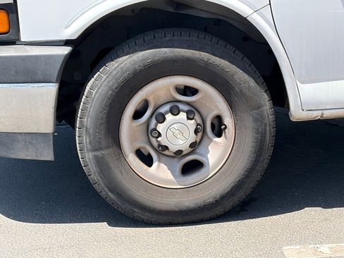 Used 2021 Chevrolet Express 3500 w/ Power Convenience Package RWD image 6