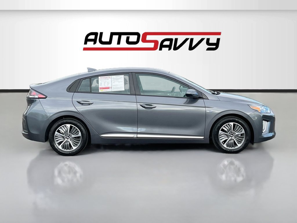 Used 2020 Hyundai Ioniq SE FWD image 8