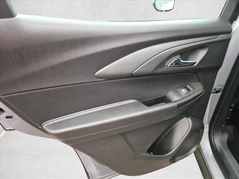 Used 2023 Chevrolet TrailBlazer LS image 10