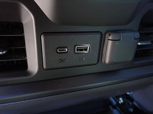 Used 2021 Chevrolet Silverado 1500 LT Trail Boss w/ LPO, Dark Essentials Package AWD/4WD image 10