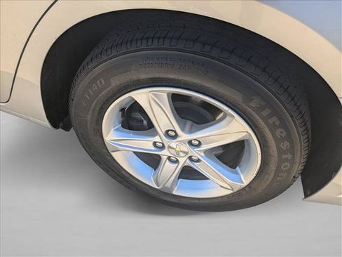 Used 2021 Chevrolet Malibu LS FWD image 19