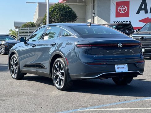 New 2026 Toyota Crown XLE image 3