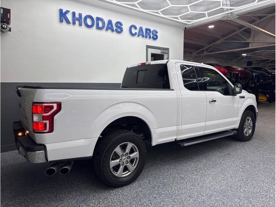 Used 2018 Ford F150 XLT w/ Equipment Group 302A Luxury AWD/4WD image 9
