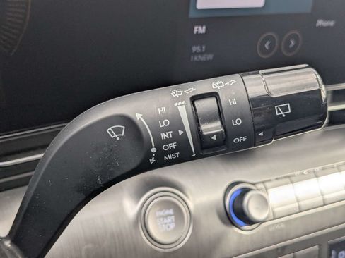 Used 2024 Hyundai Kona SEL AWD/4WD image 40