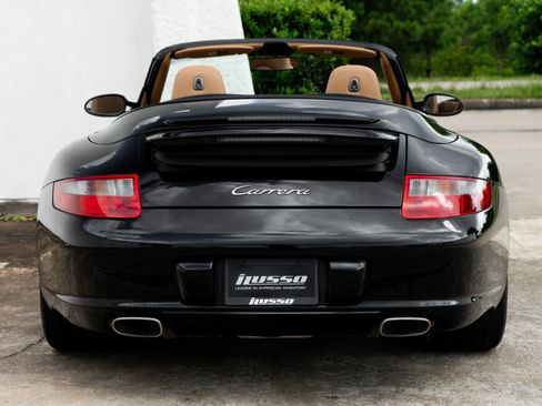 Used 2007 Porsche 911 Carrera RWD image 16