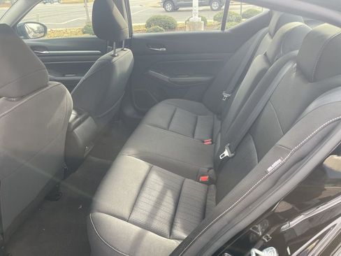 Used 2022 Nissan Altima 2.5 SV image 10