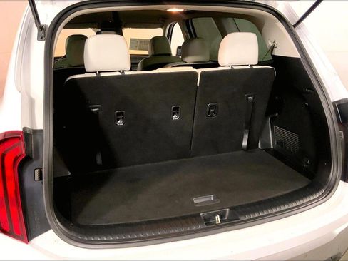 Used 2024 Kia Telluride S FWD image 4