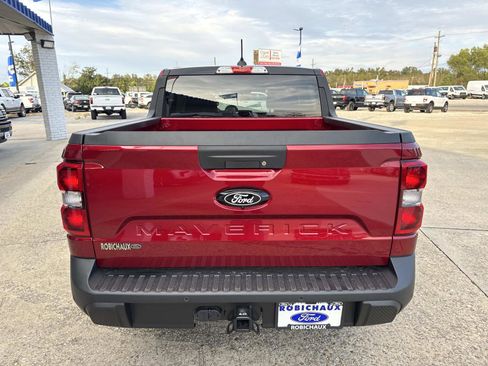 New 2025 Ford Maverick XLT w/ XLT Luxury Package image 12
