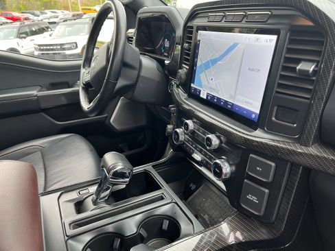 Used 2022 Ford F150 Lariat w/ Equipment Group 502A High AWD/4WD image 16