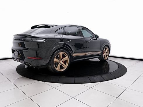 Used 2025 Porsche Cayenne GTS image 13