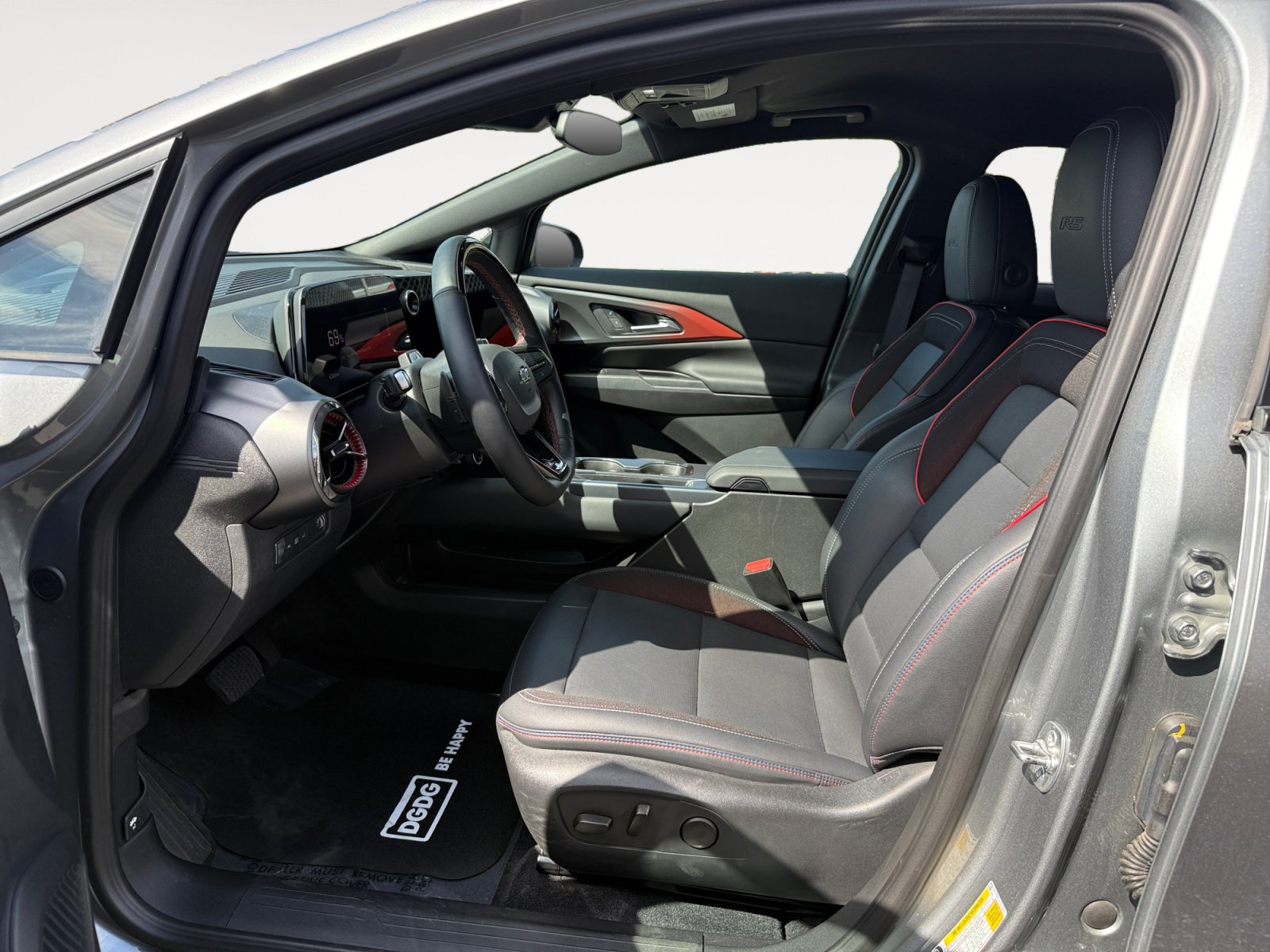 Used 2024 Chevrolet Equinox EV RS FWD image 10