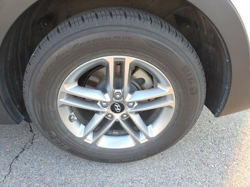 Used 2018 Hyundai Santa Fe Sport AWD/4WD image 24