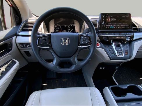 Used 2025 Honda Odyssey EX-L image 6
