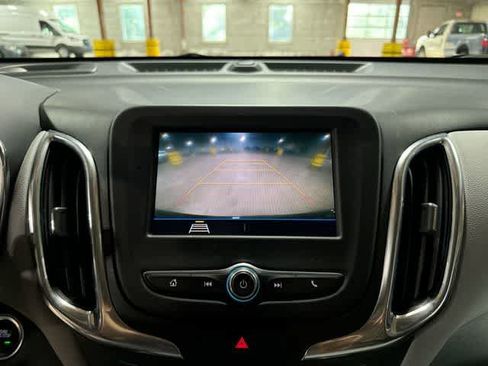 Used 2021 Chevrolet Equinox LS AWD/4WD image 23