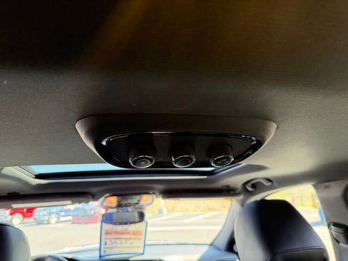 Used 2023 Dodge Durango GT AWD/4WD image 18