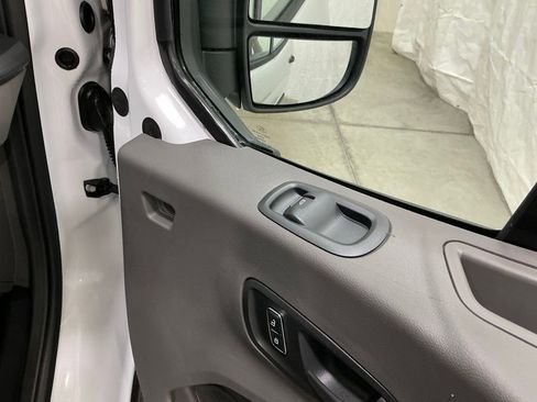 New 2026 Ford Transit 250 Low Roof image 25