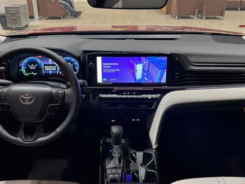 New 2026 Toyota Camry XLE AWD/4WD image 36