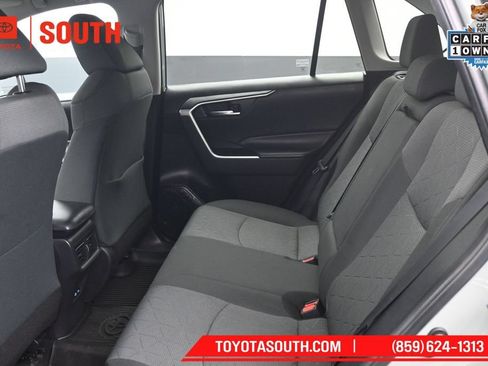 Used 2022 Toyota RAV4 XLE w/ Convenience Package AWD/4WD image 10
