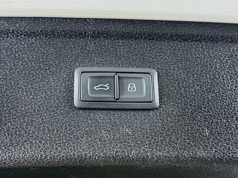 Used 2019 Audi Q5 2.0T Premium Plus AWD/4WD image 30