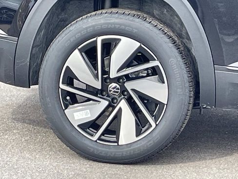 New 2026 Volkswagen Atlas SE FWD image 9