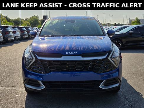 Used 2023 Kia Sportage EX FWD image 2