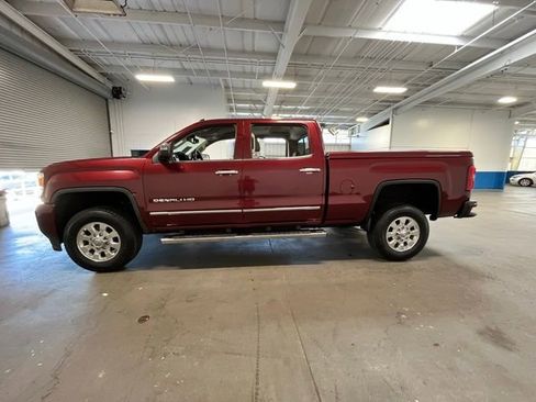 Used 2015 GMC Sierra 2500 Denali RWD image 6