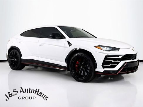 Used 2021 Lamborghini Urus AWD/4WD image 1