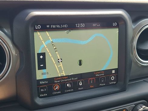 Used 2021 Jeep Wrangler Unlimited Sahara w/ Uconnect 4C Nav & Sound Group AWD/4WD image 19