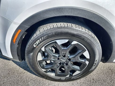 Used 2024 Kia Sorento S FWD image 10