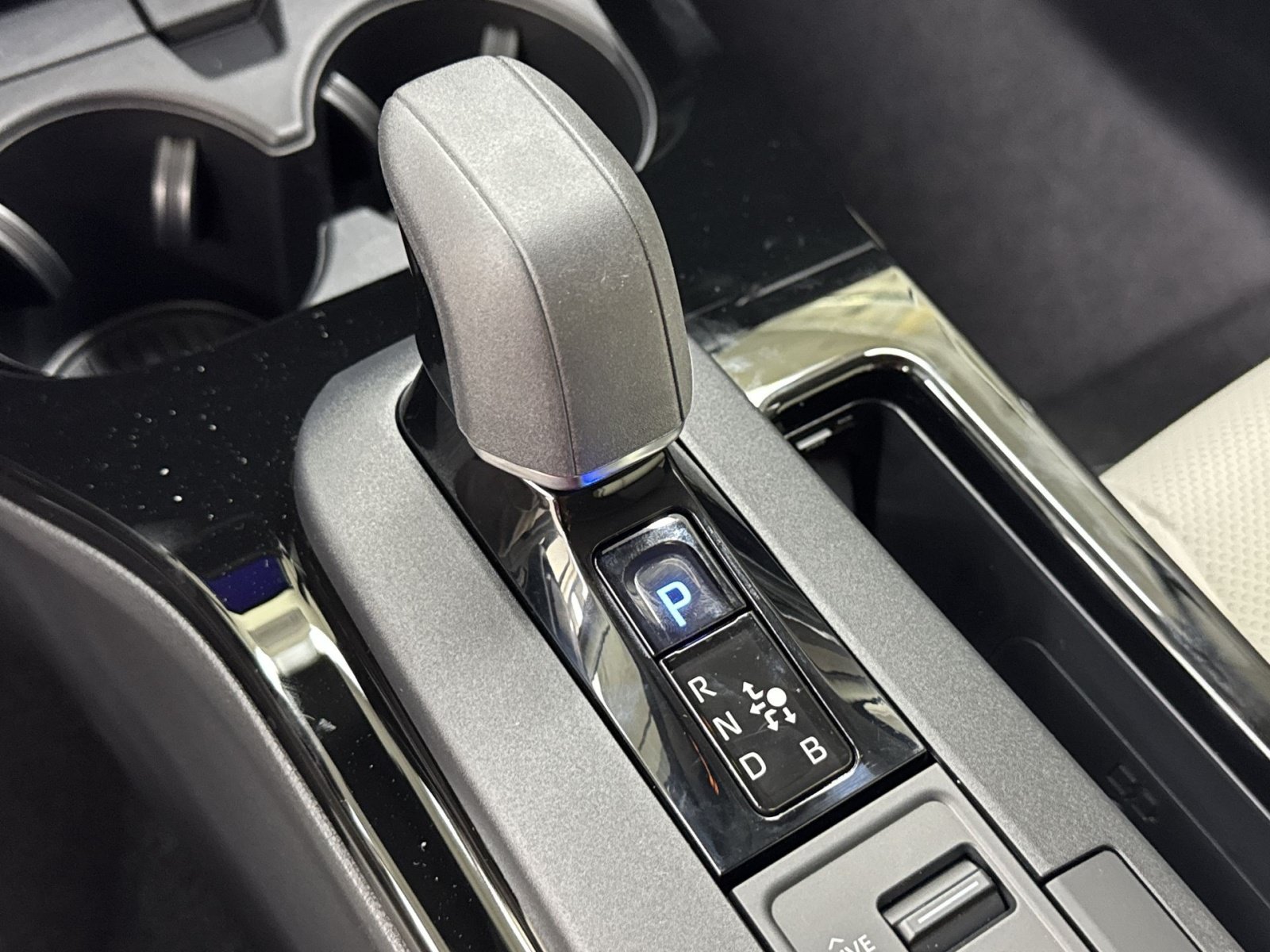 New 2027 Toyota Prius XLE FWD image 30