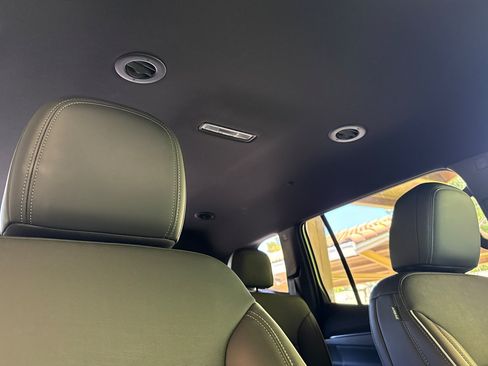 Used 2025 Buick Enclave Preferred FWD image 22