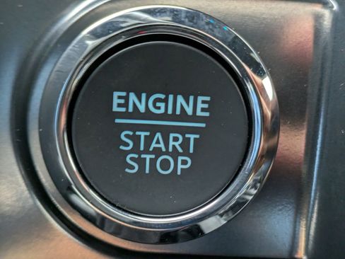 New 2025 Ford F150 Platinum w/ FX4 Off-Road Package image 30