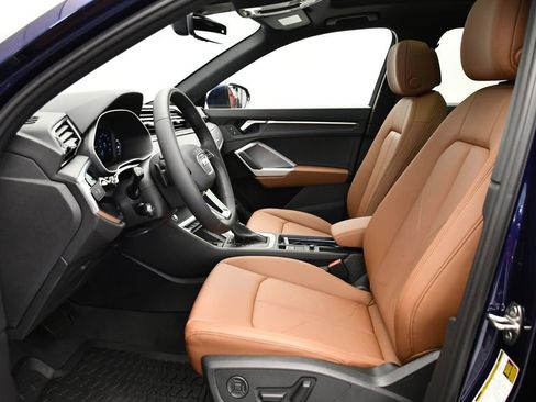 Used 2025 Audi Q3 2.0T Premium w/ Convenience Package image 39