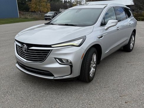 Used 2022 Buick Enclave Premium image 1