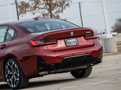 New 2026 BMW 330i Sedan w/ M Sport Package image 6