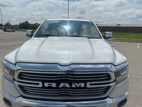 Used 2019 RAM 1500 Laramie AWD/4WD image 3