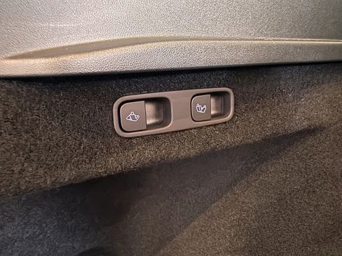 Used 2023 Tesla Model Y Long Range image 23