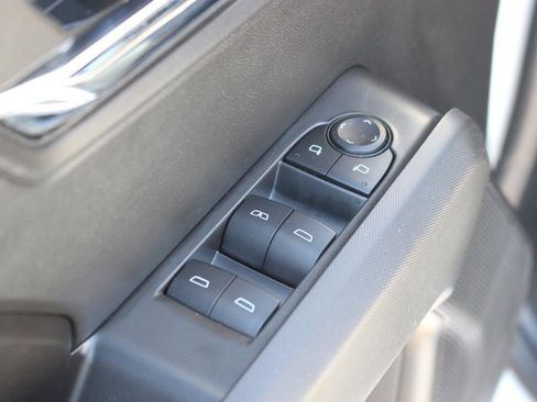 Used 2025 GMC Canyon Elevation w/ Convenience Package image 14