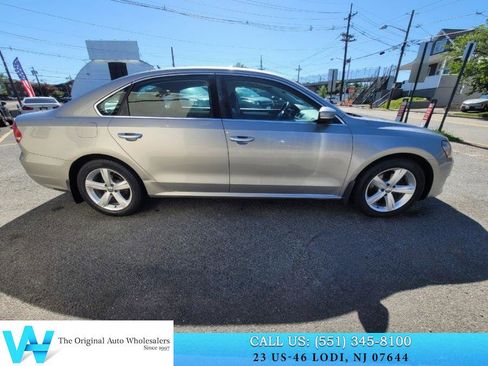 Used 2013 Volkswagen Passat 2.5 SE FWD image 7
