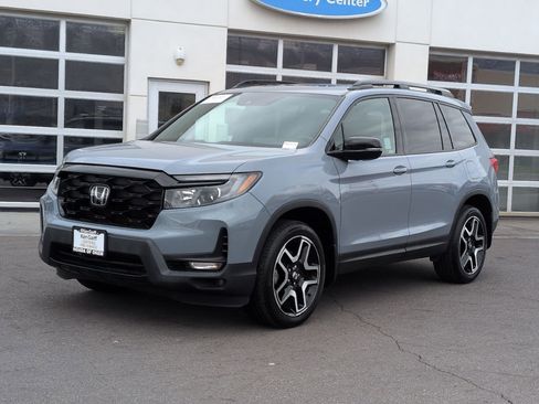 Used 2023 Honda Passport Elite image 8