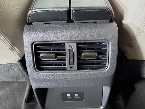 Certified 2023 Nissan Rogue SV image 24