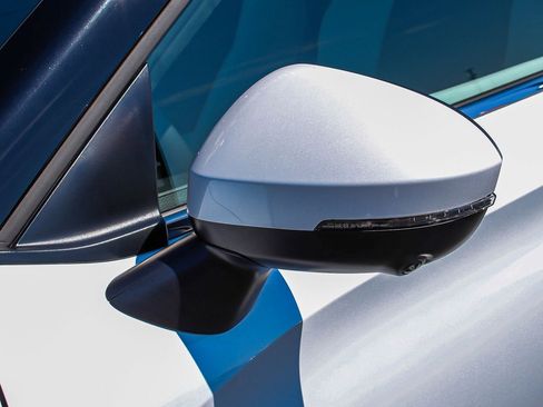 New 2025 Mitsubishi Outlander SE image 49