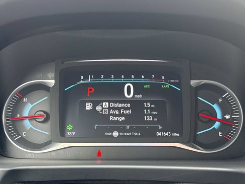 Used 2019 Honda Pilot Touring image 10
