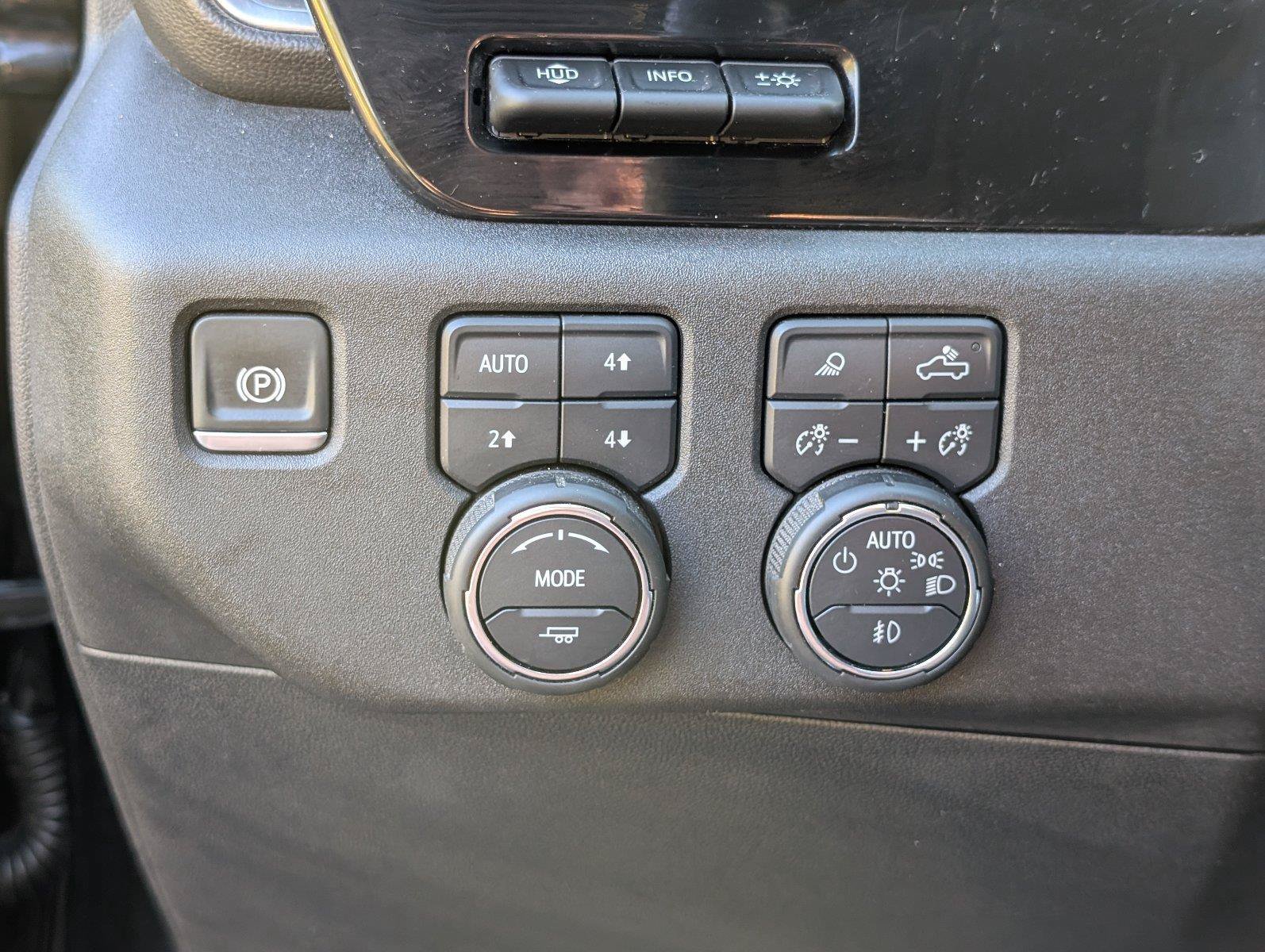 Used 2025 Chevrolet Silverado 2500 LTZ w/ Trail Boss Package AWD/4WD image 31