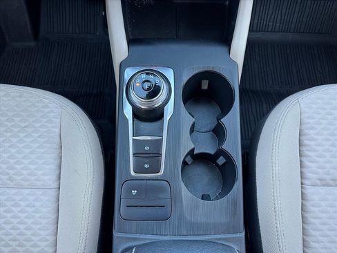 Used 2021 Ford Escape SE w/ Cold Weather Package image 17