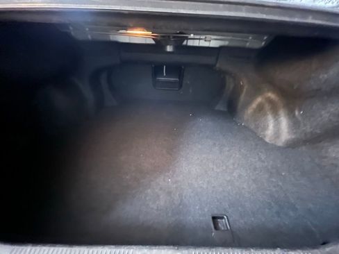 Used 2011 Lexus ES 350 image 26