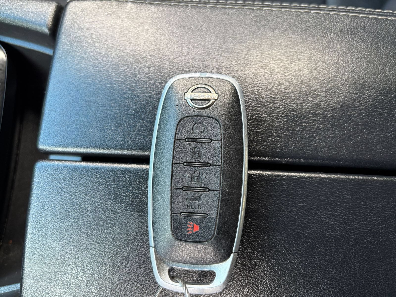 Used 2025 Nissan Rogue SV AWD/4WD image 26
