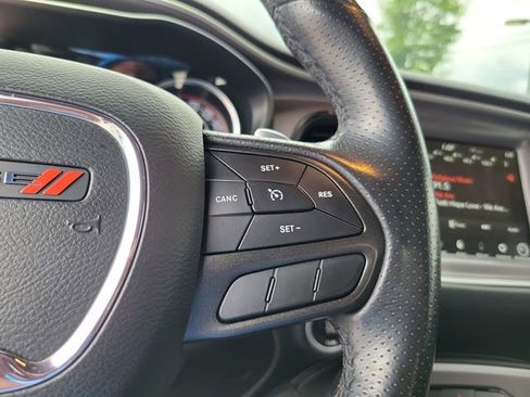 Used 2022 Dodge Challenger R/T Scat Pack w/ Driver Convenience Group RWD image 20