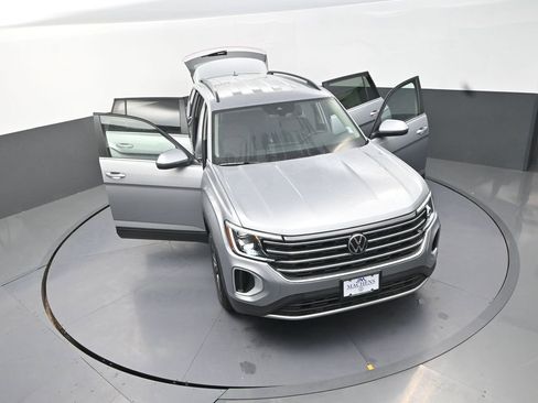 New 2026 Volkswagen Atlas SE image 30