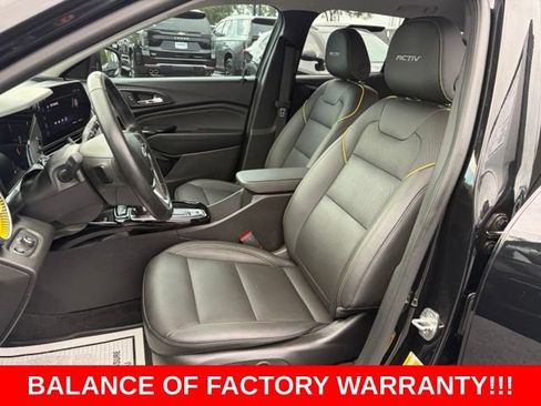 Used 2024 Chevrolet Trax ACTIV w/ Sunroof Package FWD image 14